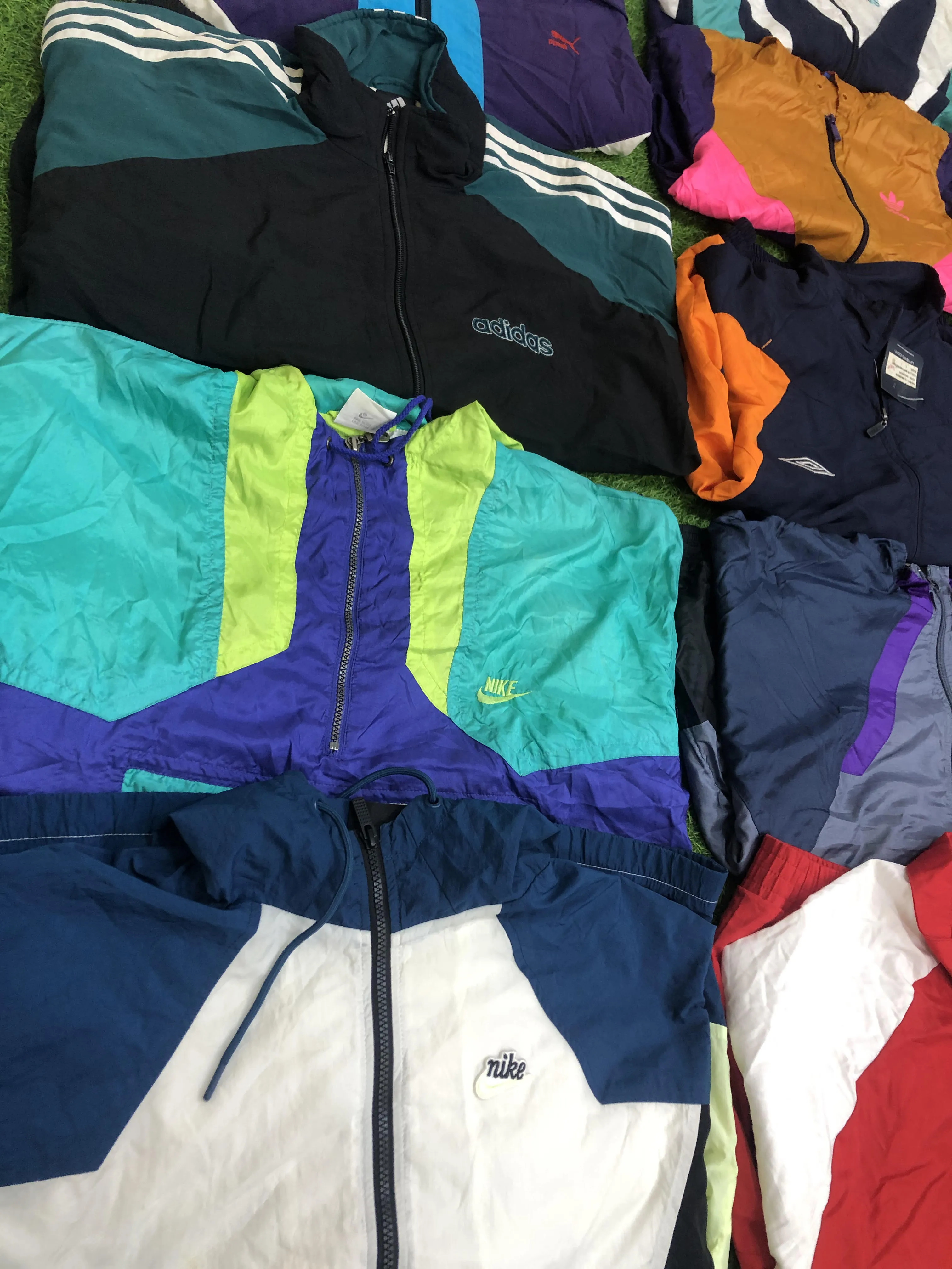 Branded Shell jackets Grade A 100 Pcs