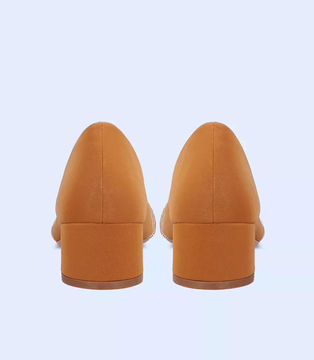 BW8624-TAN-Women Casual Court Shoes