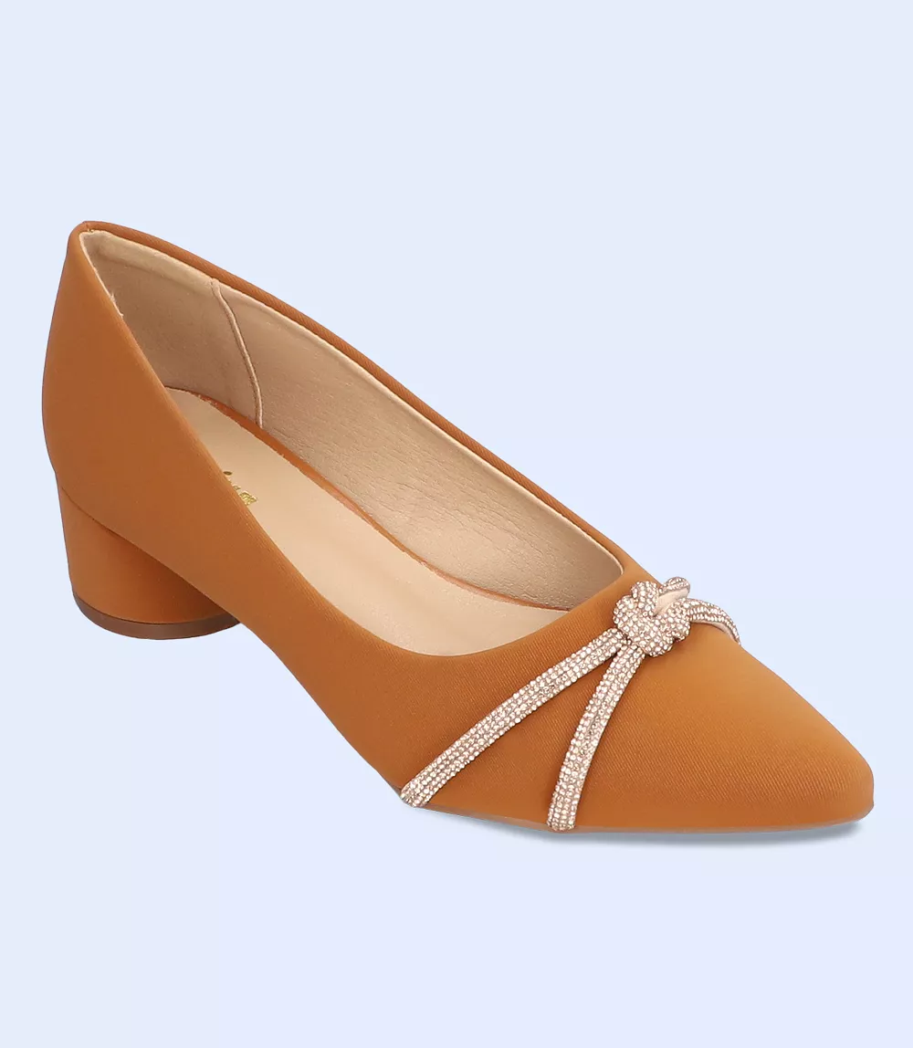 BW8624-TAN-Women Casual Court Shoes