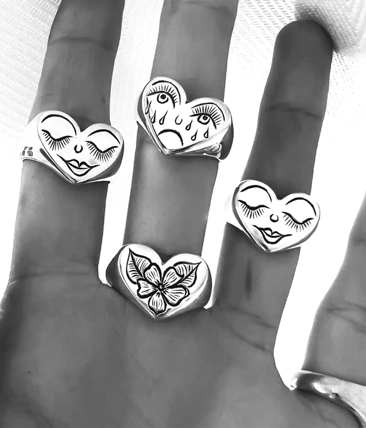 CRY BABY RING- SILVER