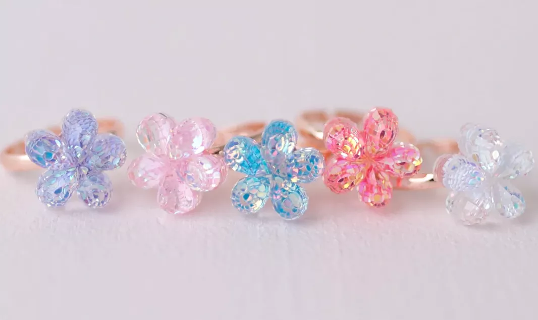 Great Pretenders - Boutique Shimmer Flower Rings