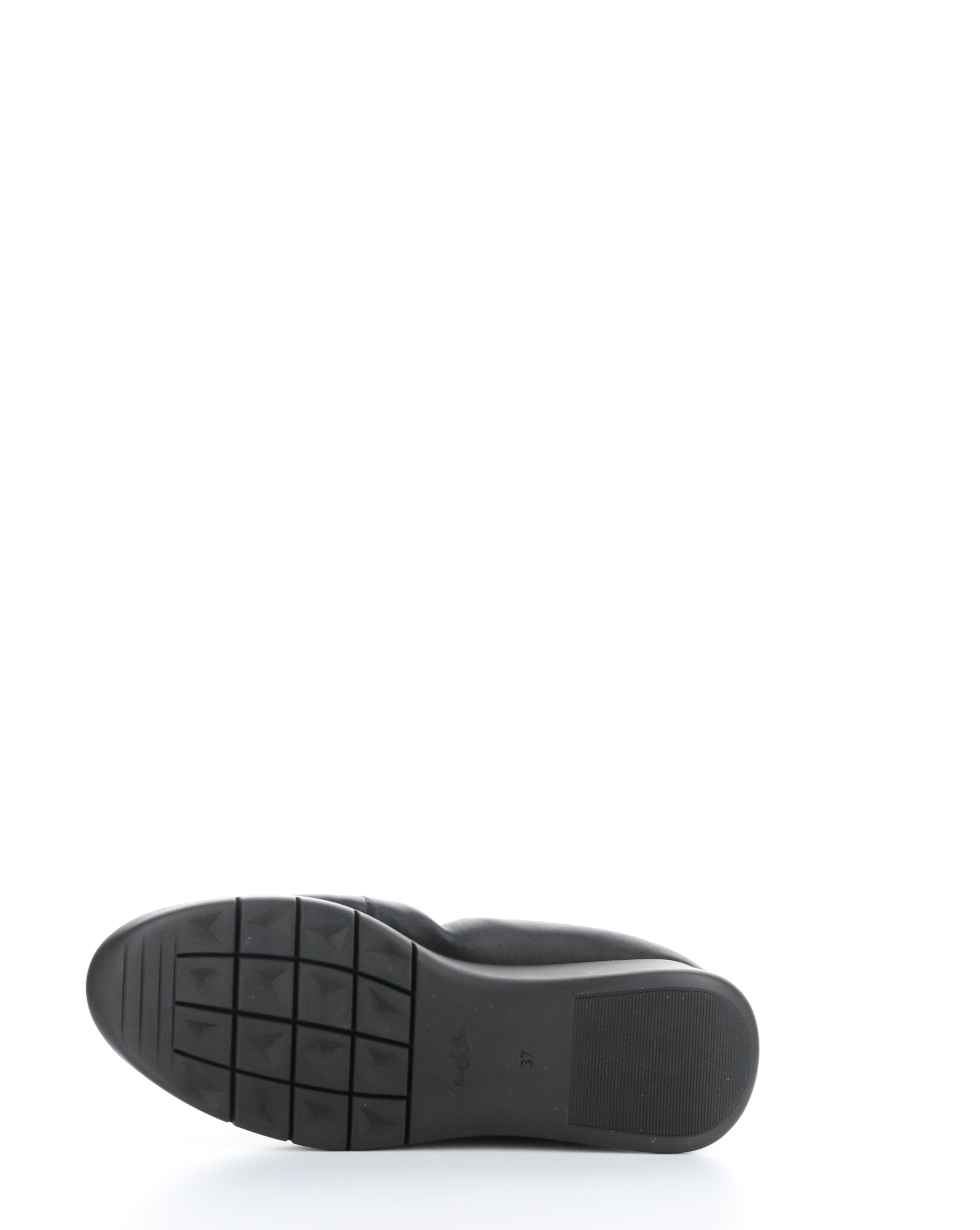 SCREEN MIXED BLACK Round Toe Shoes