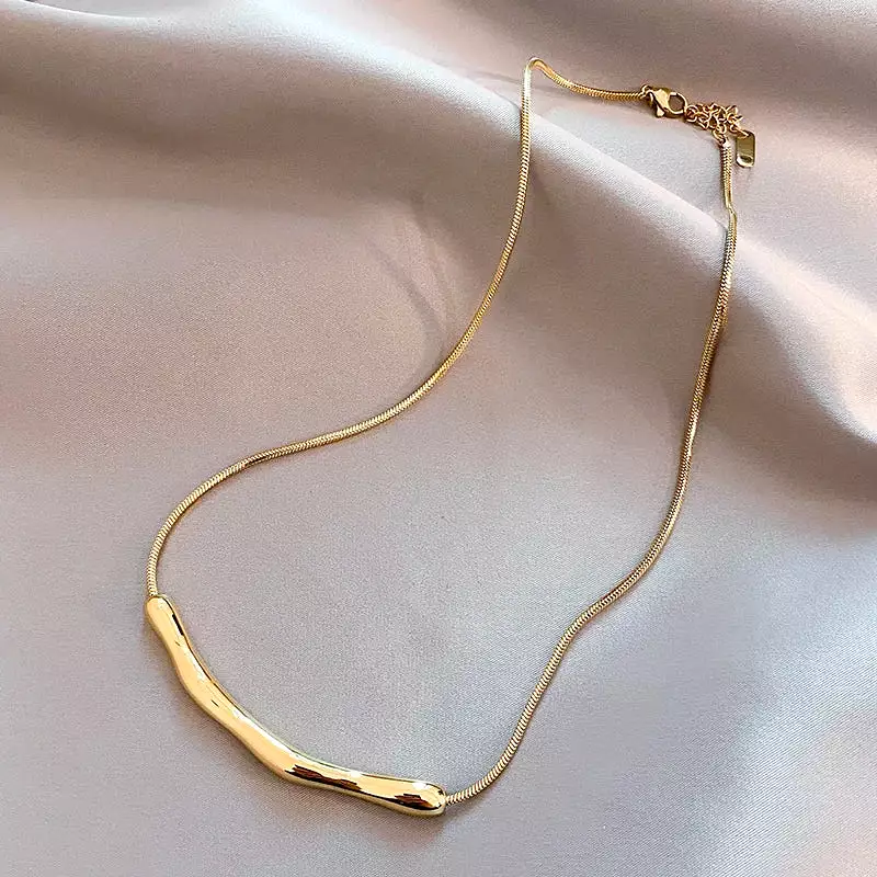 Women Simple Stainless steel Gold Color Collarbone Chain For Women’s Fashion Short Necklaces Jewelry