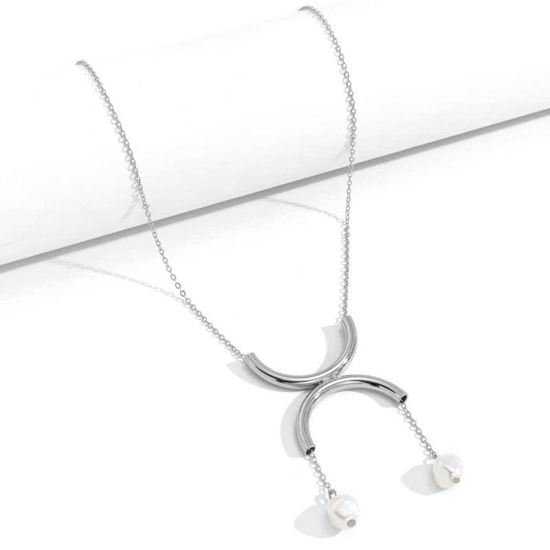 Women's Simple Faux Pearl Semicircle Pendant Necklaces